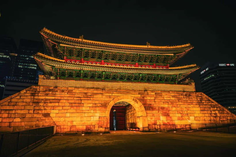 Seoul History Tour: Dark Past & Market Street Flavors - Who will get the most from this Seoul tour