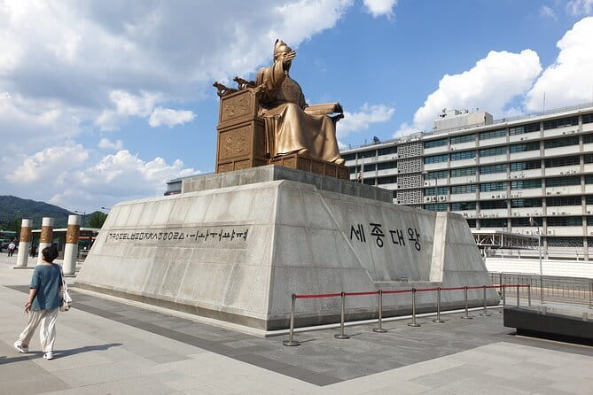 Seoul History Walking Tour - Look across the palace district from Jeongdong Observatory
