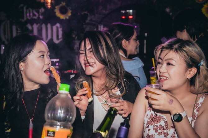 Seoul: Hongdae Premium Pubcrawl with Open Bottles - Why this Hongdae pubcrawl works for a first night out