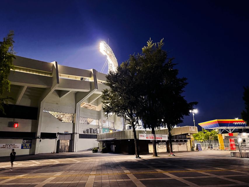 Seoul: Jamsil Baseball Stadium Game Ticket with Dinner& Beer - Key points to know before you book