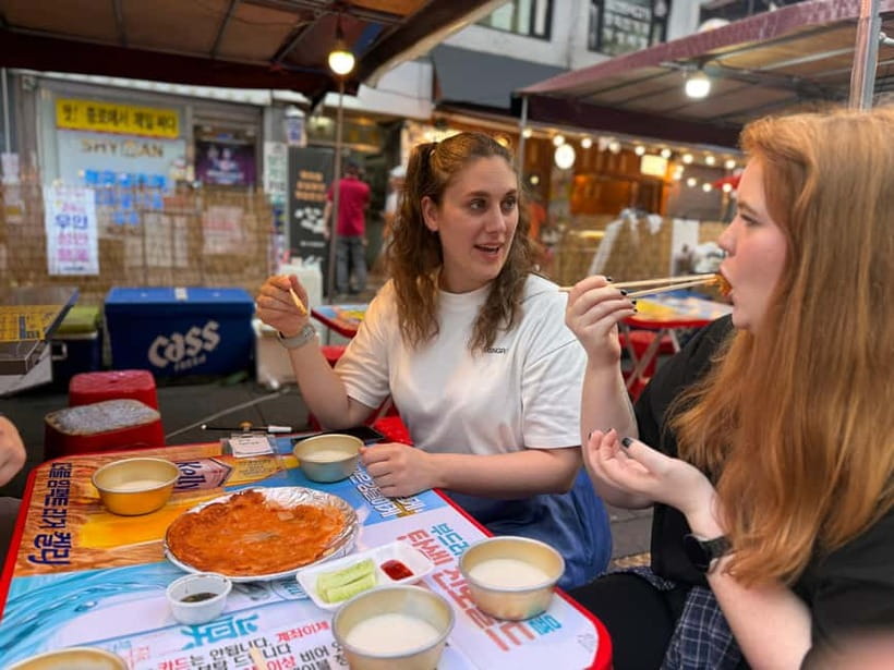 Seoul: Jongno 3-Ga and Ikseon-Dong Tour with Street Food - Who should book this Jongno experience?