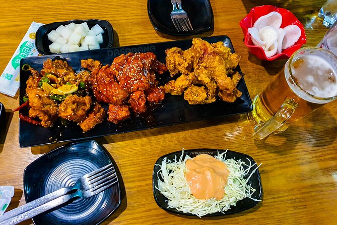 Seoul: Korean Chicken & Beer Night Tour with Local Hidden Gems - The guides make a real difference