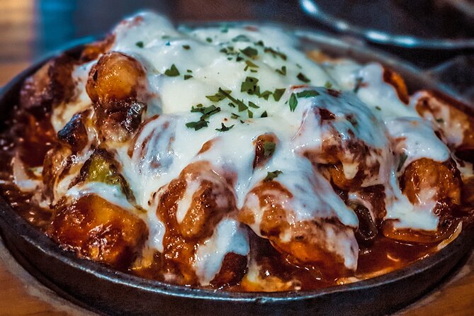 Seoul: Korean Chicken & Beer Night Tour with Local Hidden Gems - Practical details that shape the night