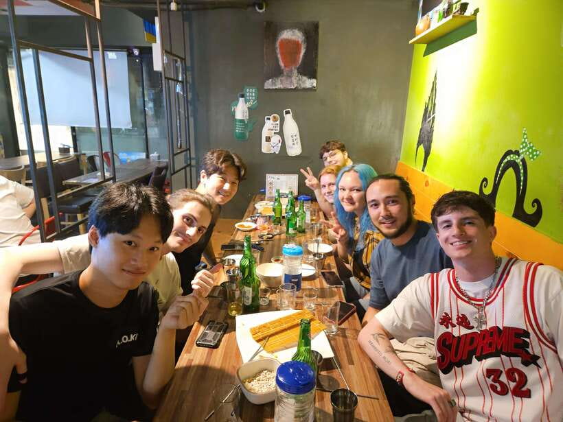 Seoul: Korean Drinking Games Night (non-drinkers welcome) - The guide makes or breaks the evening