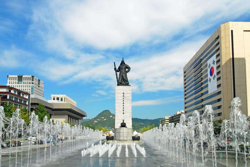 Seoul: Max Out Must Visit City Highlights Panoramic Day Tour - Starting at Gwanghwamun Station