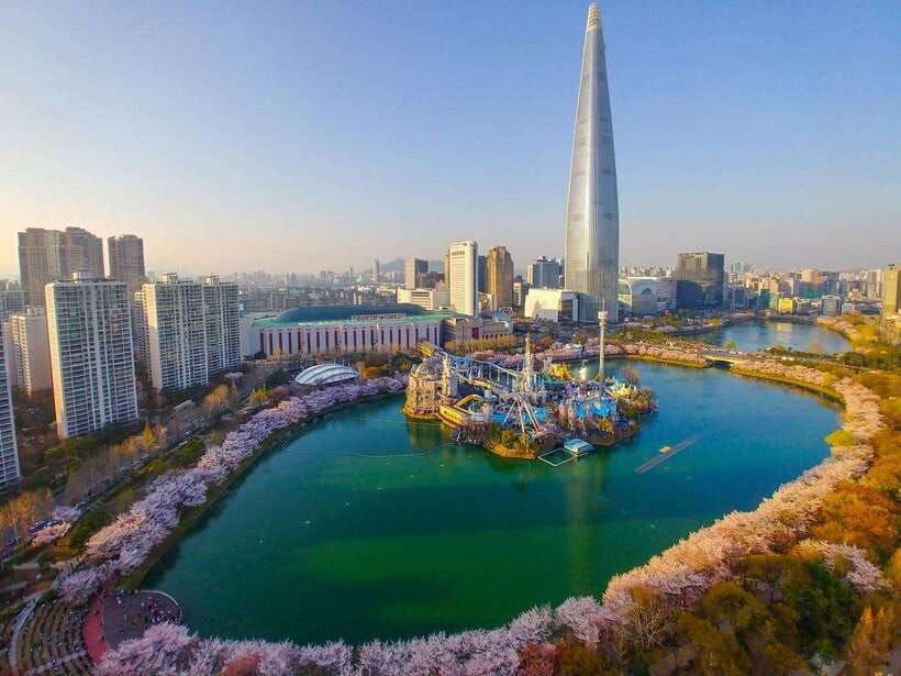 Seoul: Max Out Must Visit City Highlights Panoramic Day Tour - Ending by the Han River at Sevit Island