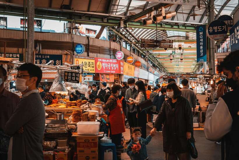 Seoul : Must-see & Hidden Gems Private Walking Tour - A private Seoul walk that changes with your interests