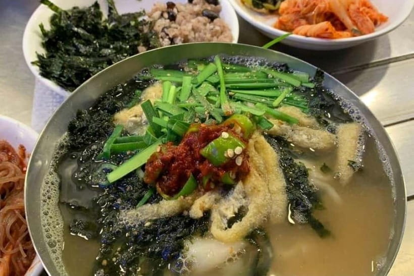 Seoul: Namdaemun Market Food Tour - The guide can change the feel of the tour