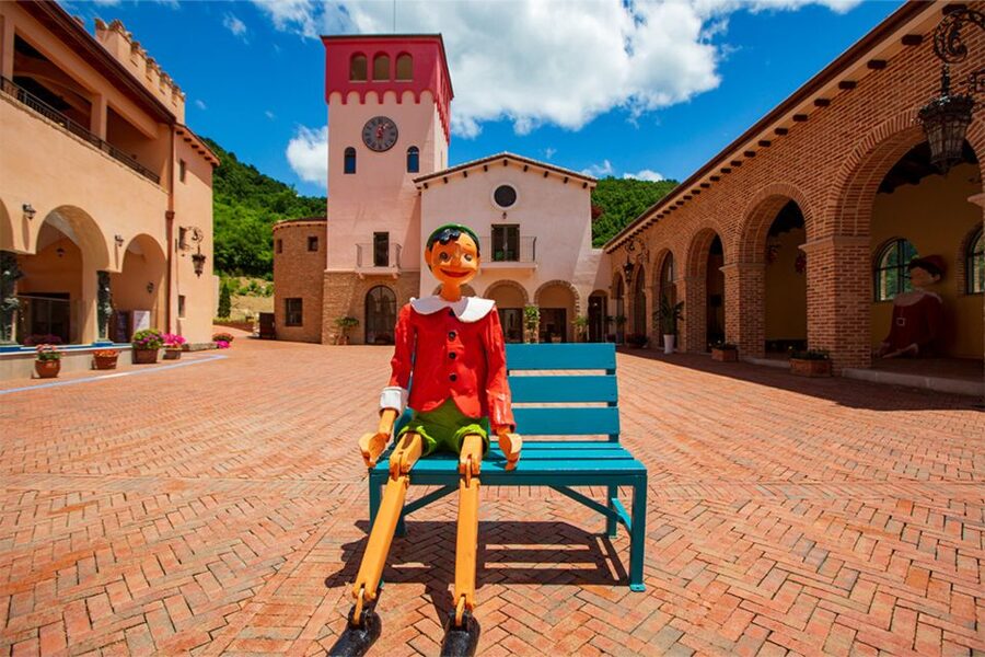 Seoul: Nami, Petite France, Italian Village, Railbike Option - Petite France and its Little Prince setting