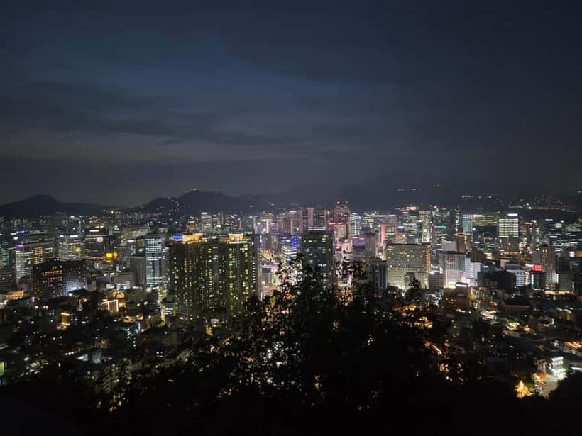 Seoul: Night Namsan Hiking with Hidden Gem Recommendations - Who should book this Namsan evening?