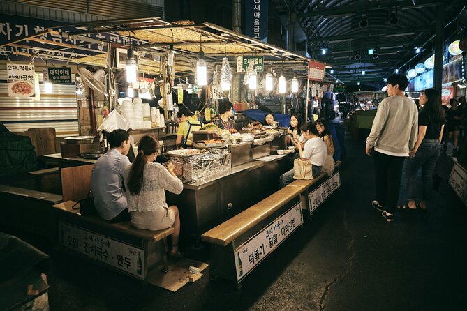 Seoul Night Palace & Market Food Tour with Vehicle - What the guides add to the evening