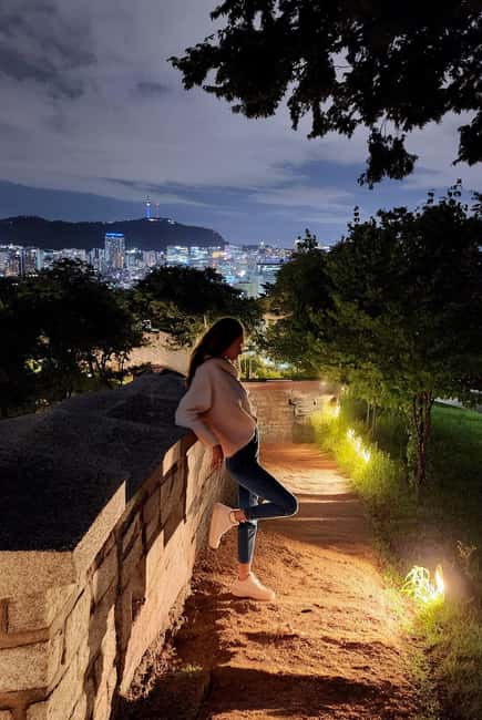 Seoul Night Tour: Naksan Park & Hidden Jems - Why Seoul at night works so well