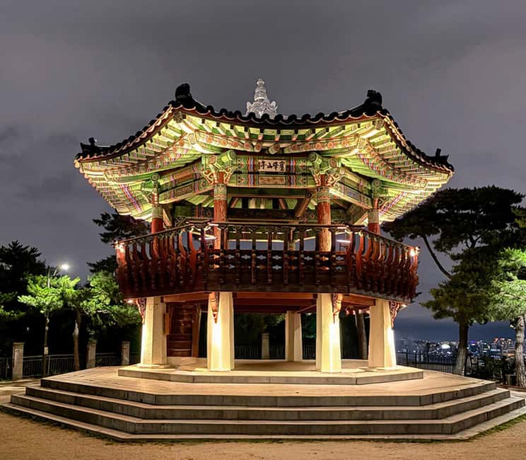 Seoul Night Tour: Naksan Park & Hidden Jems - Meeting near Euljiro 3-ga Station