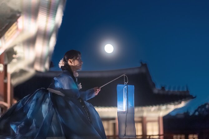 Seoul Premium Hanbok Rental at Arihanbok Photoshoot Included - Size, age, and group planning