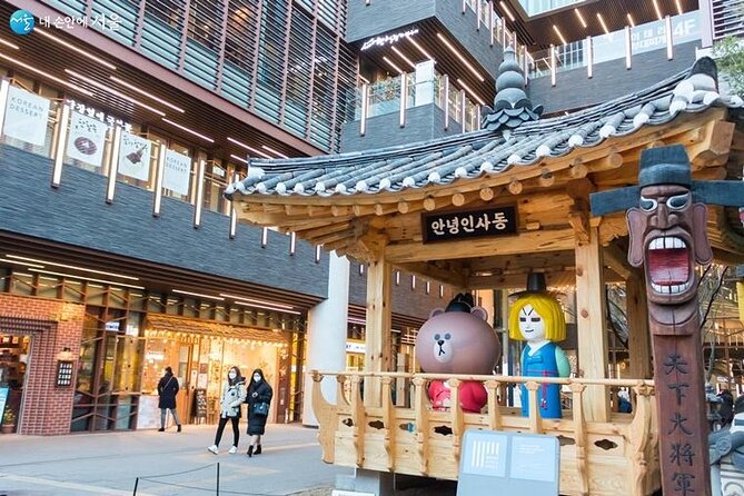Seoul Private Tour: Palace, Bukchon, Insadong & Han River Cruise - The Han River cruise from Yeouido