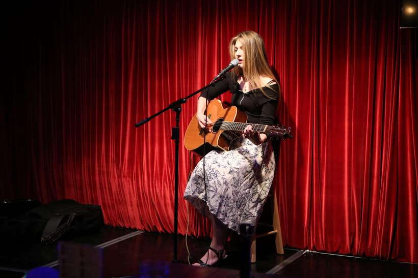 Seoul’s Stars: Open Mic with Local & International Talent - Food, cocktails, and the $5 value