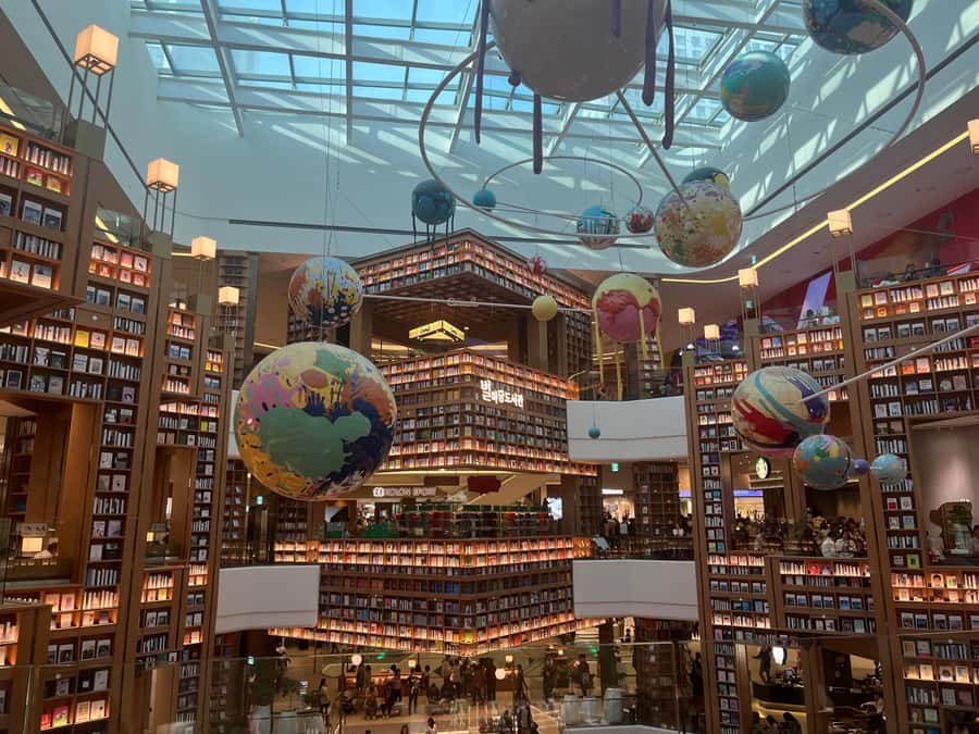 Seoul : Suwon Hwaseong Fortress+Starfield Library+Waujeongsa - What the guide adds to the day