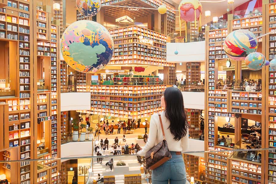 Seoul : Suwon Hwaseong Fortress+Starfield Library+Waujeongsa - Starfield Library shifts the mood