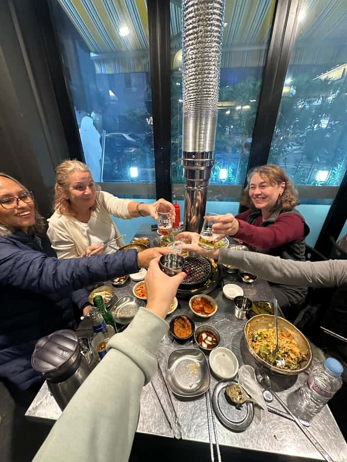 Seoul: Temple & Starfield COEX Mall Gourmet Tour in Gangnam - Who will get the most from this Gangnam tour