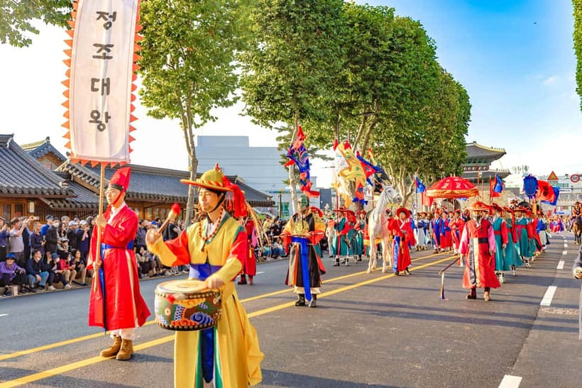 Seoul: The 62nd Suwon Hwaseong Cultural Festival Day Tour - Why Suwon is a smart day trip from Seoul