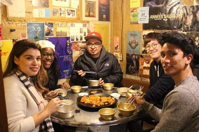 Small-Group Night Food Tour in Seoul with Korean BBQ - A Seoul dinner that keeps changing location
