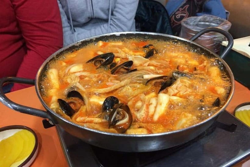 Small-Group Night Food Tour in Seoul with Korean BBQ - Korean BBQ, beer, and the main three-course dinner