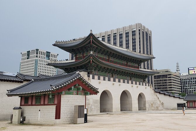 (Small Group) Palace & Seoul Old Town Highlights - A smart first walk through Seoul’s old center