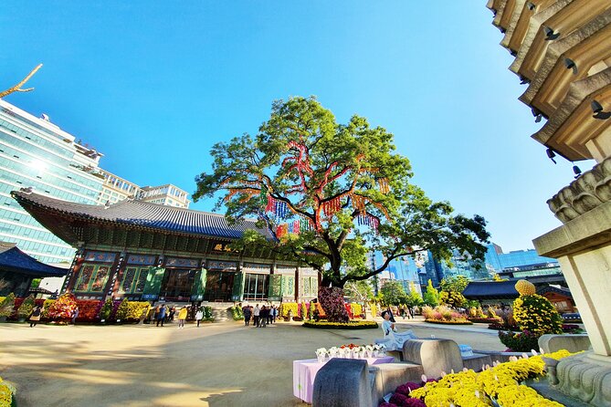 Small-Group Royal Palace and Seoul City Tour (hotel pick-up) - The ginseng center: useful context, commercial edge