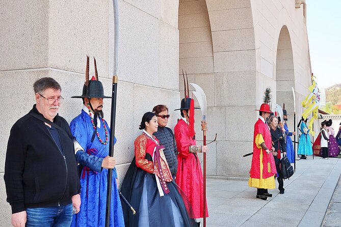 Small-Group Seoul Tour with Gyeongbokgung Palace (hotel pick-up) - Why this short Seoul tour works well