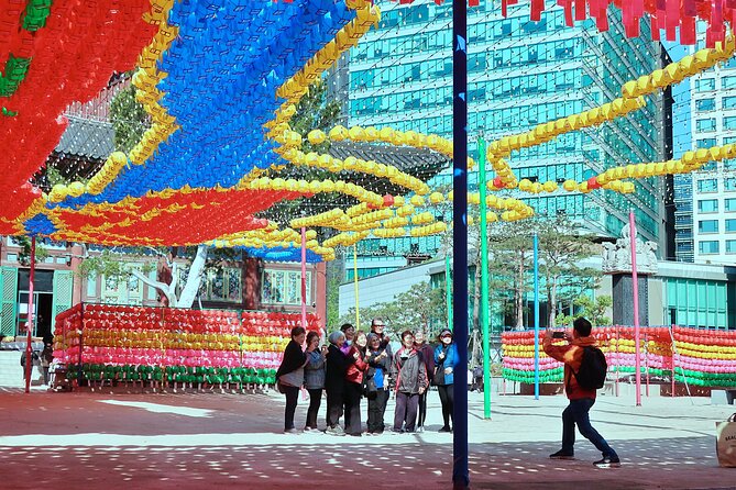 Small-Group Seoul Tour with Gyeongbokgung Palace (hotel pick-up) - Guides make the difference