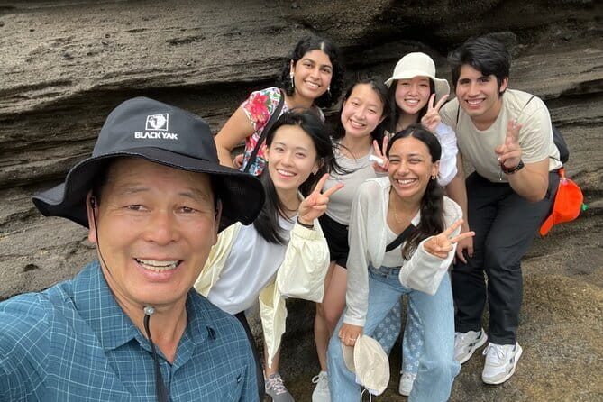 Small Group Tour East Jeju Cherry Blossom & Woman Diver Show - Seopjikoji’s lighthouse, horses, and sea views