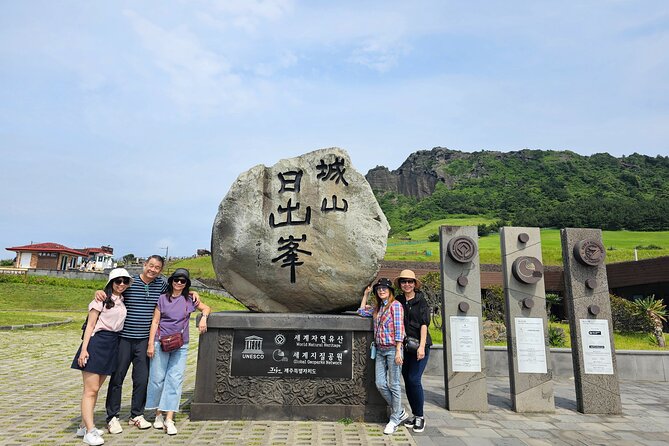 Small group tour FULL - PACKAGE Tour to All Areas in Jeju Island - Seongeup Folk Village keeps old Jeju close at hand