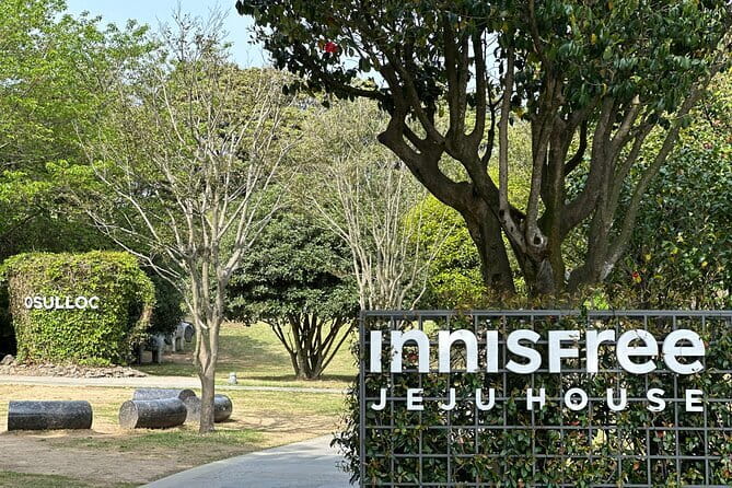 Small Group Tour in West Jeju Healing Island w/Caves & Dolphins - Hallim Park’s gardens, village, and lava tubes
