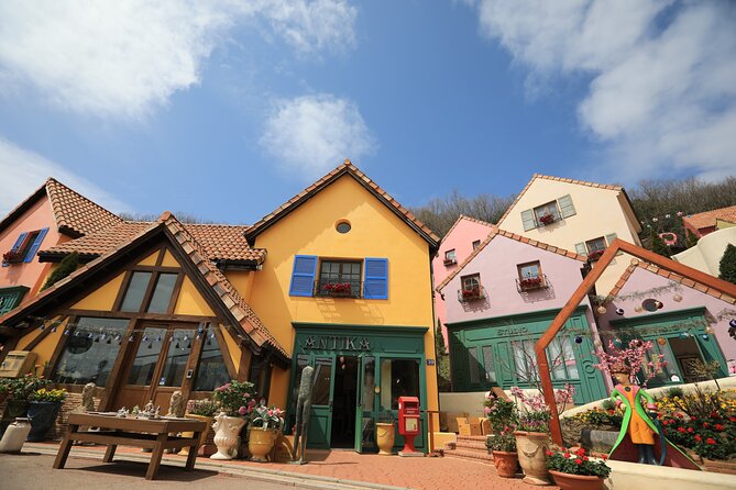 Special Private Tour Nami Island, Rail Bike, Petite France - Who should book this experience?