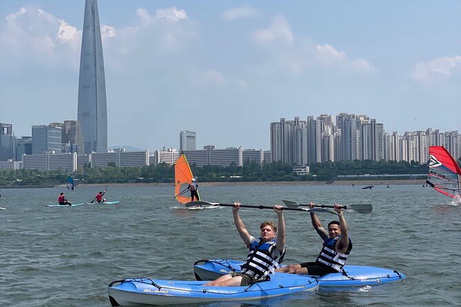 Stand Up Paddle Board (SUP) and Kayak Activities in Han River - Kayak or SUP: which one should you choose?