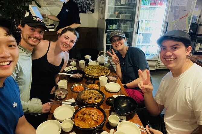 Sunset Walking Tour in Naksan Park with Dinner - Dinner in Hyehwa, with choices made in advance