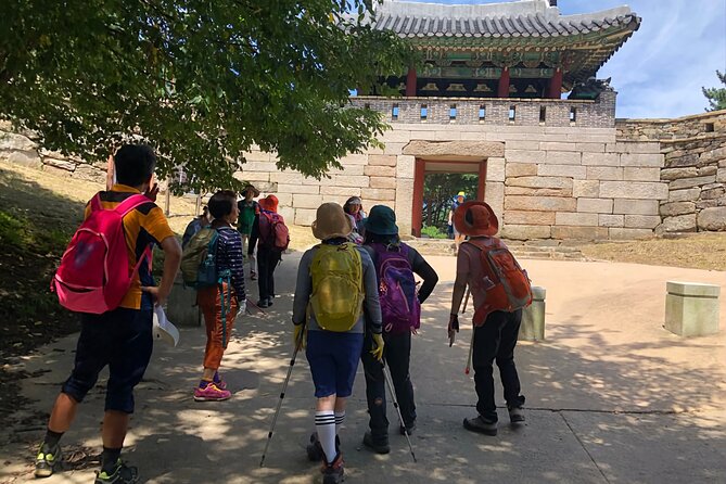 Temple Tour : Byeongpungam Seokbulsa Temple [Hiking+Cable car] - Walking from Seokbulsa to the fortress gate
