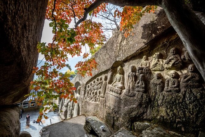 Temple Tour : Byeongpungam Seokbulsa Temple [Hiking+Cable car] - The guide style and pace