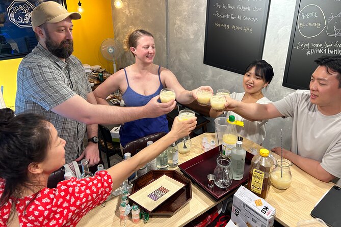 Traditional Soju Class and Makgeolli Tasting in Seoul - Finding the Ahyeon-dong meeting point