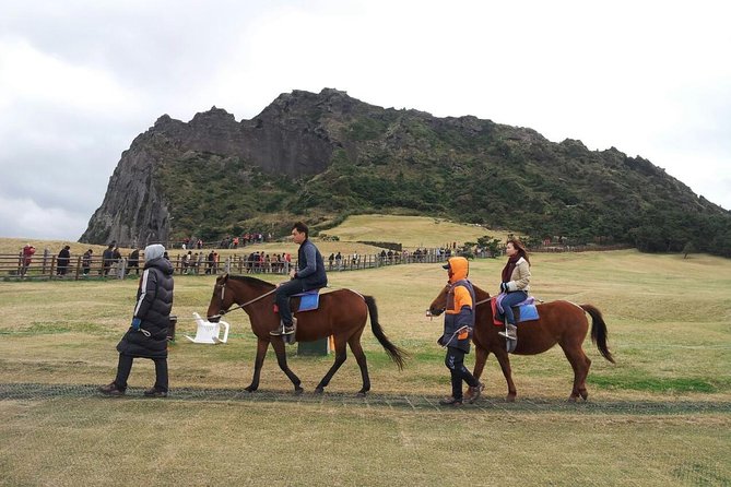UNESCO Jeju Full Day Tour Package By Taxi - Sangumburi Crater changes the autumn route