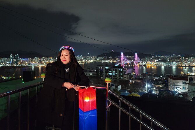 Visit Busan night market and enjoy the night view of Busan harbor - The local observatory and Busan’s night view